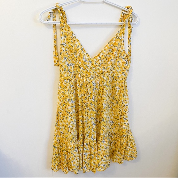 BNWOT Floral Flowy Boho Summer Dress 🌻 - Picture 3 of 4